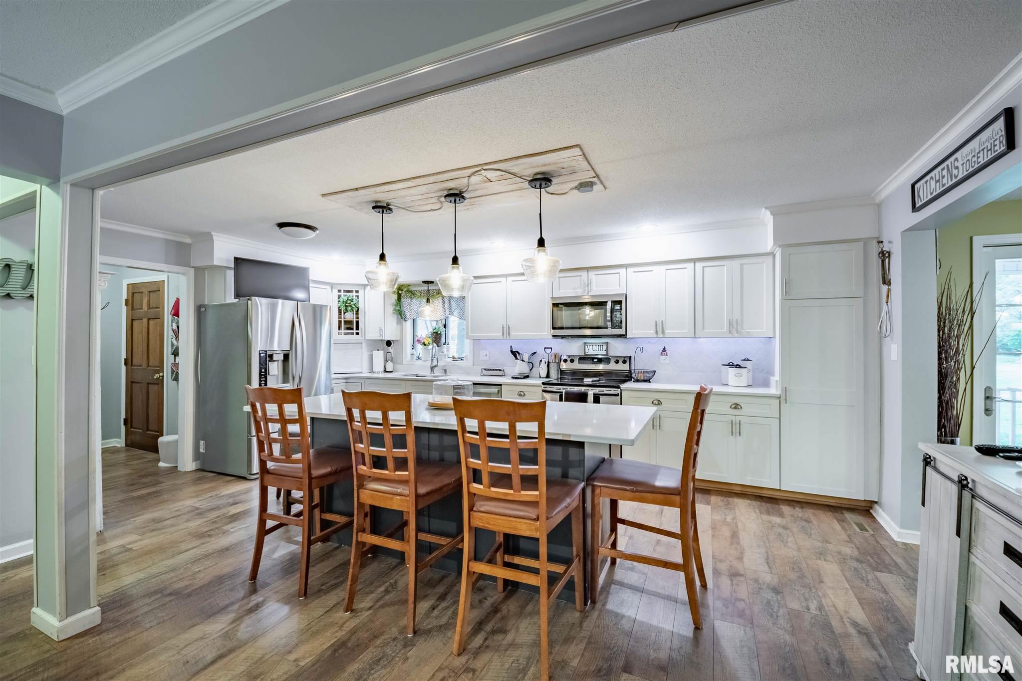 1804 Calico Road Marion, IL 62959 - Photo 10 of 49