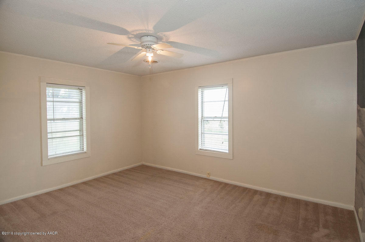 990 West Country Club Road Canyon, TX 79015 - Photo 19 of 34 BEDROOM 3 VIEW 1