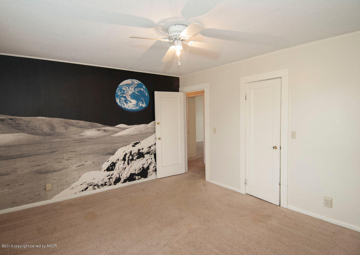 990 West Country Club Road Canyon, TX 79015 - Photo 21 of 34 BEDROOM 3 VIEW 3