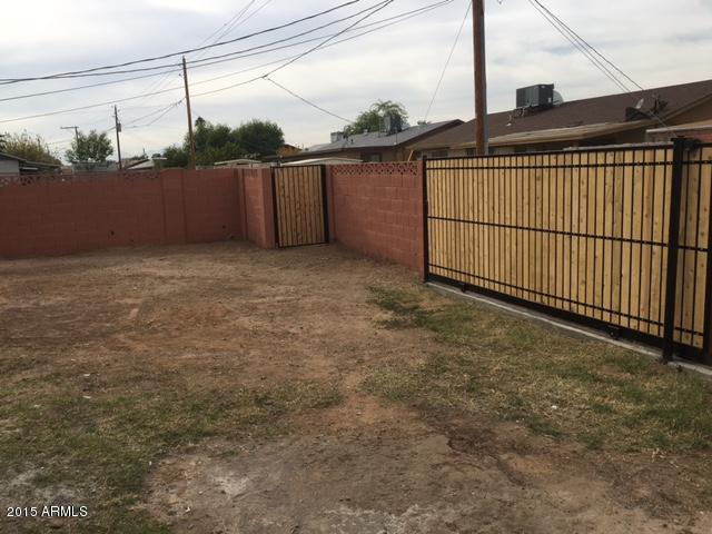2202 West Pecan Road Phoenix, AZ 85041 - Photo 12 of 13 2202 Pecan RV Gate