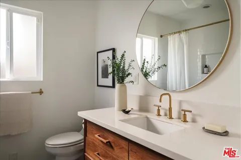 $1,999,000 | 2246 Lyric Avenue, Los Angeles, CA 90027