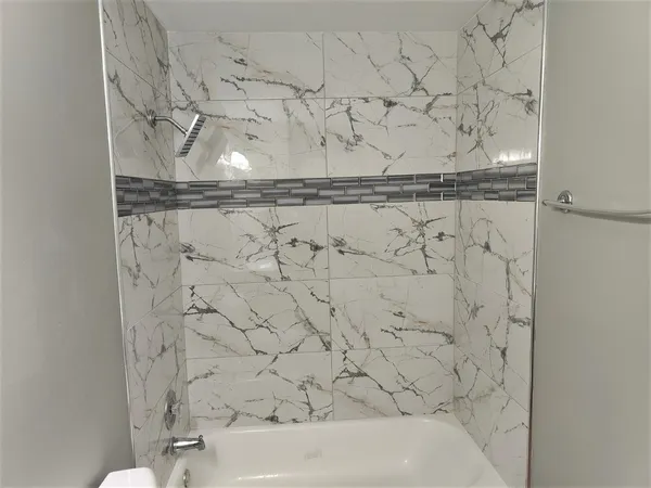 $1,800 | 21w400 North Avenue, Unit 36, Lombard, IL 60148