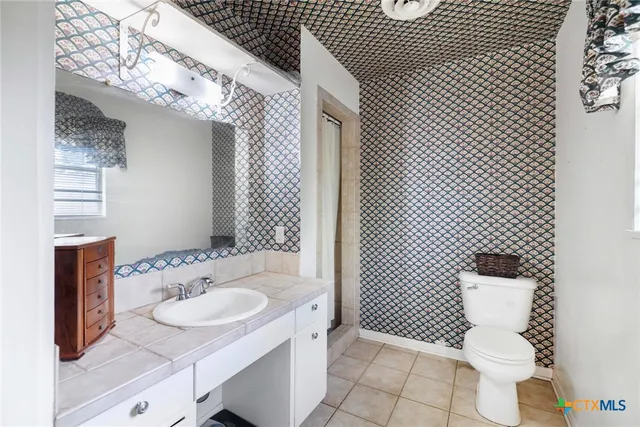 $247,000 | 204 West Johnson Street, Cuero, TX 77954