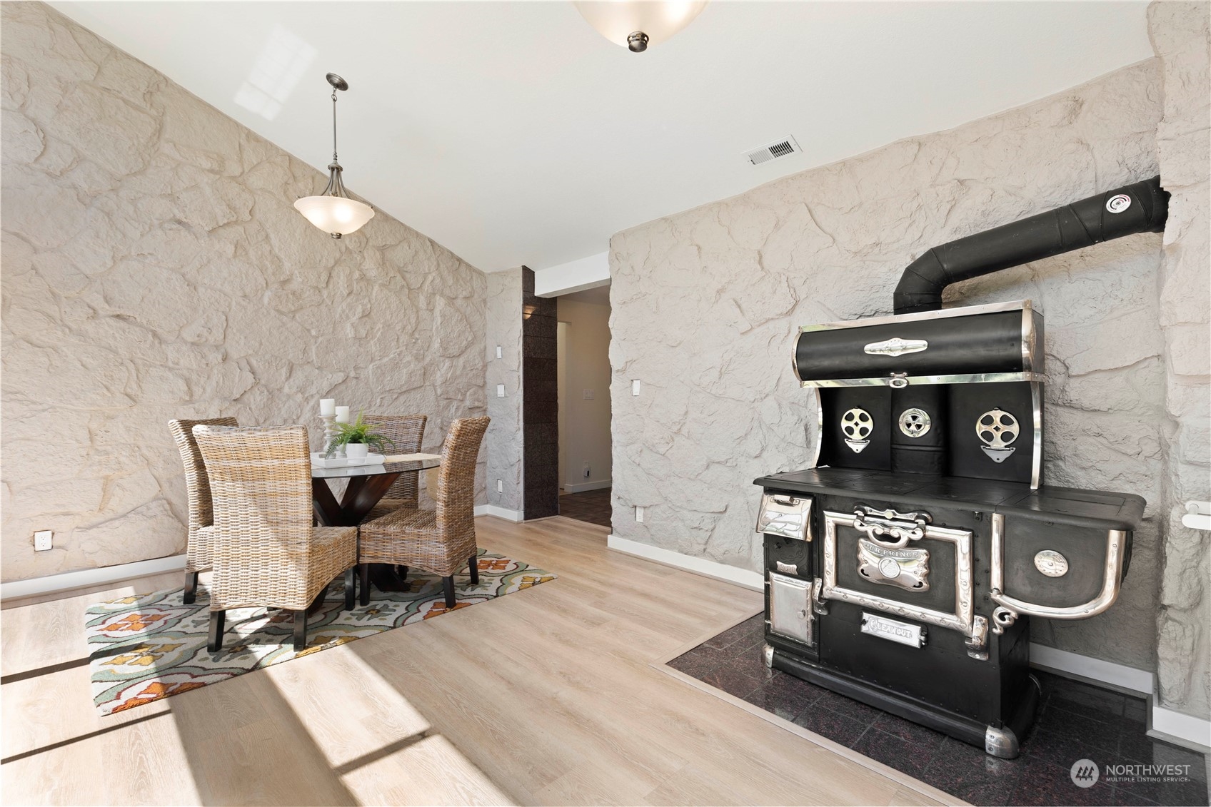 5018 150th Place Southwest Edmonds, WA 98026 - Photo 22 of 40 Gallery Image 22