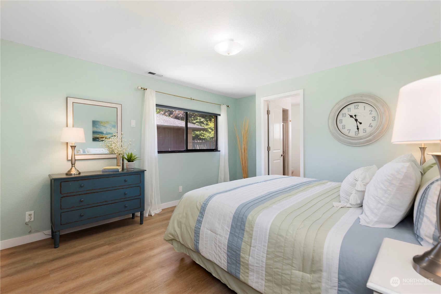 5018 150th Place Southwest Edmonds, WA 98026 - Photo 26 of 40 Gallery Image 26