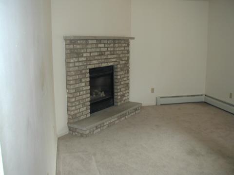 711 Ridge Tobyhanna Pa Pocono Summit, PA 18346 - Photo 2 of 3 Living Room