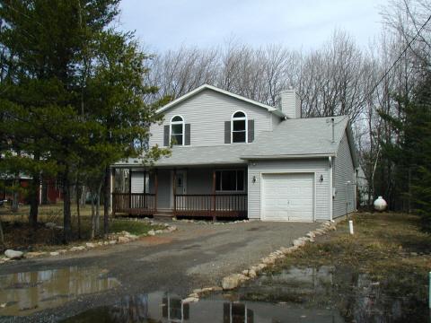 711 Ridge Tobyhanna Pa Pocono Summit, PA 18346 - Photo 3 of 3 Listing Photo
