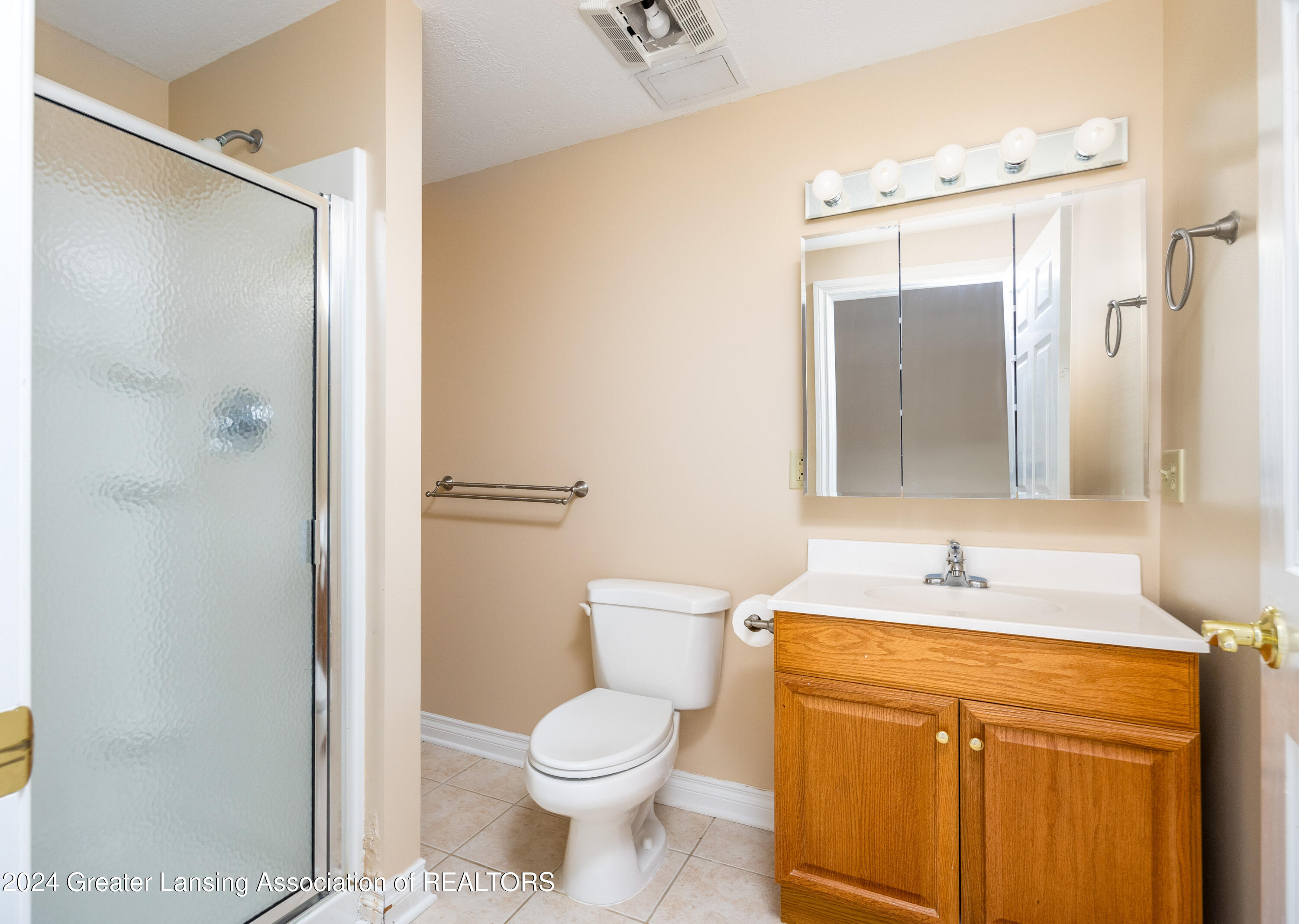 6450 Coleman Road East Lansing, MI 48823 - Photo 29 of 34 Full Bathroom - Basement