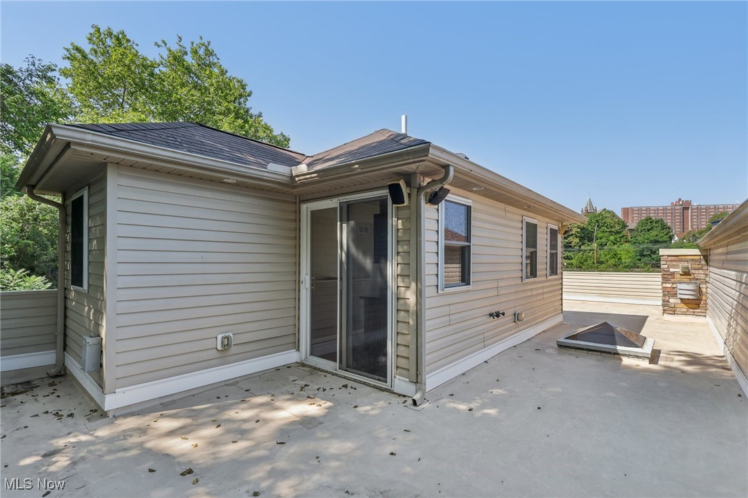 1951 Columbus Road Cleveland, OH 44113 - Photo 40 of 46 Rooftop