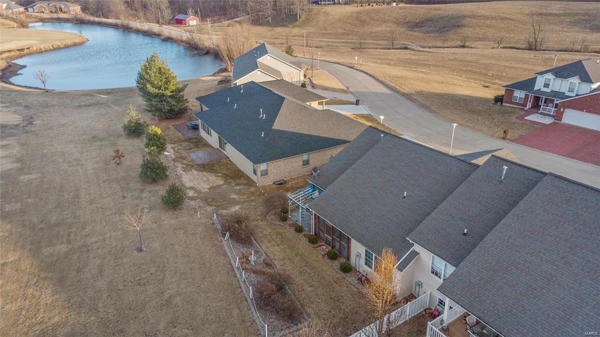 727 Ridge Road Waterloo, IL 62298 - Photo 4 of 33