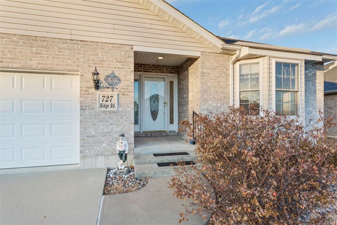727 Ridge Road Waterloo, IL 62298 - Photo 6 of 33