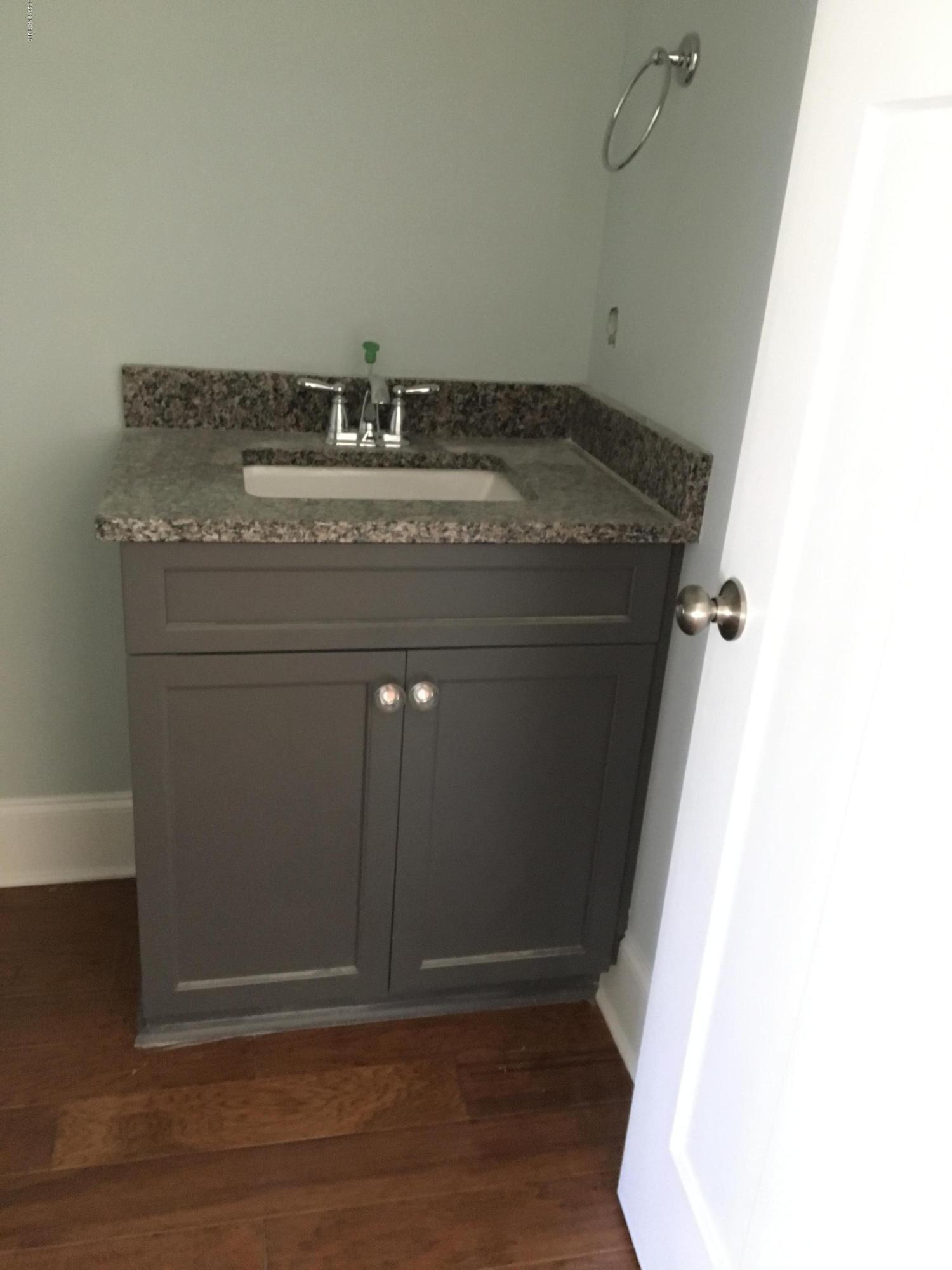 404 Compass Point Hampstead, NC 28443 - Photo 18 of 22 Powder Room