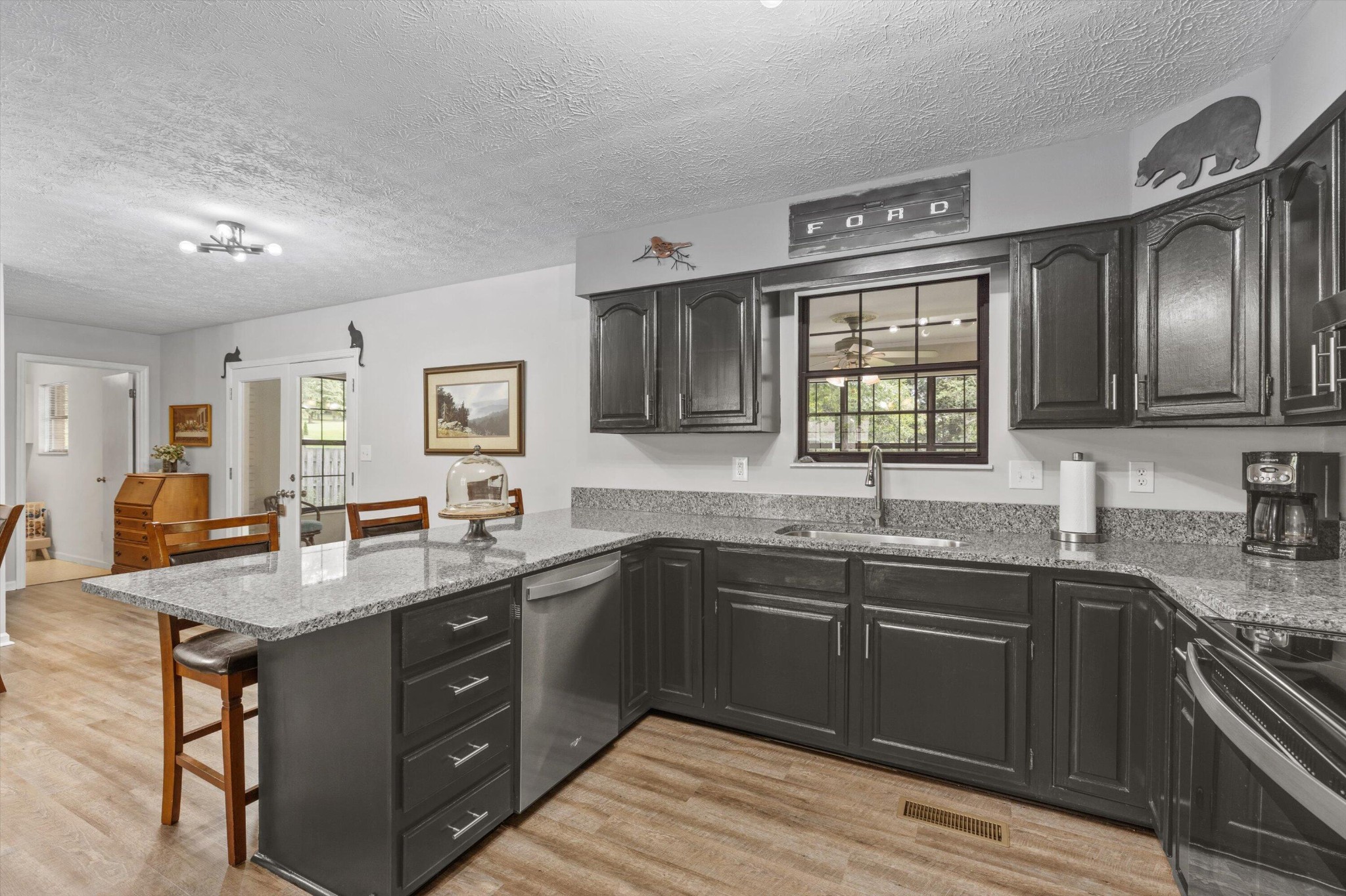 325 Poplar Street Sevierville, TN 37862 - Photo 13 of 43 Gallery Image 13