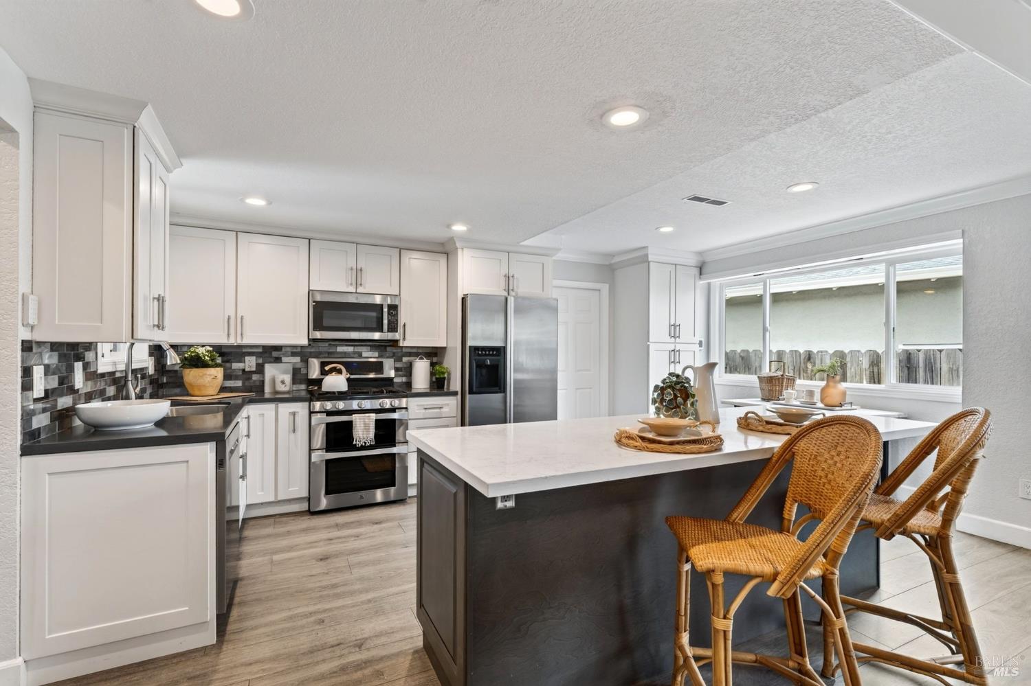 3966 Raleigh Street Napa, CA 94558 - Photo 11 of 54 Gallery Image 11