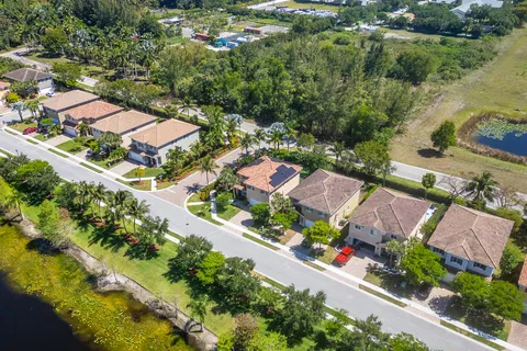 $575,000 | 4725 Foxtail Palm Court, Greenacres, FL 33463