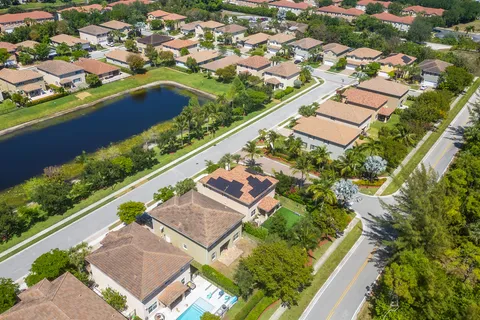 $575,000 | 4725 Foxtail Palm Court, Greenacres, FL 33463