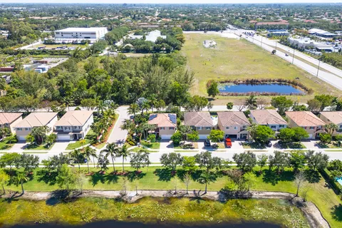 $575,000 | 4725 Foxtail Palm Court, Greenacres, FL 33463