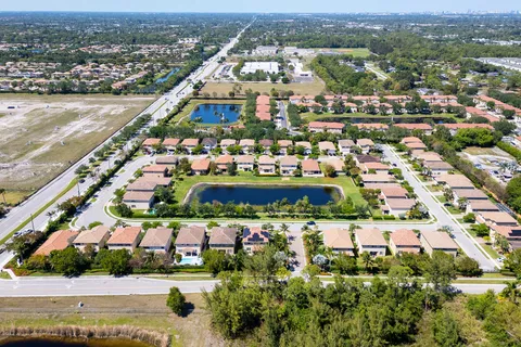 $575,000 | 4725 Foxtail Palm Court, Greenacres, FL 33463