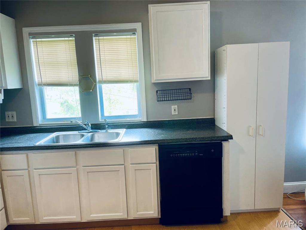 219 2nd Street Winfield, MO 63389 - Photo 9 of 22