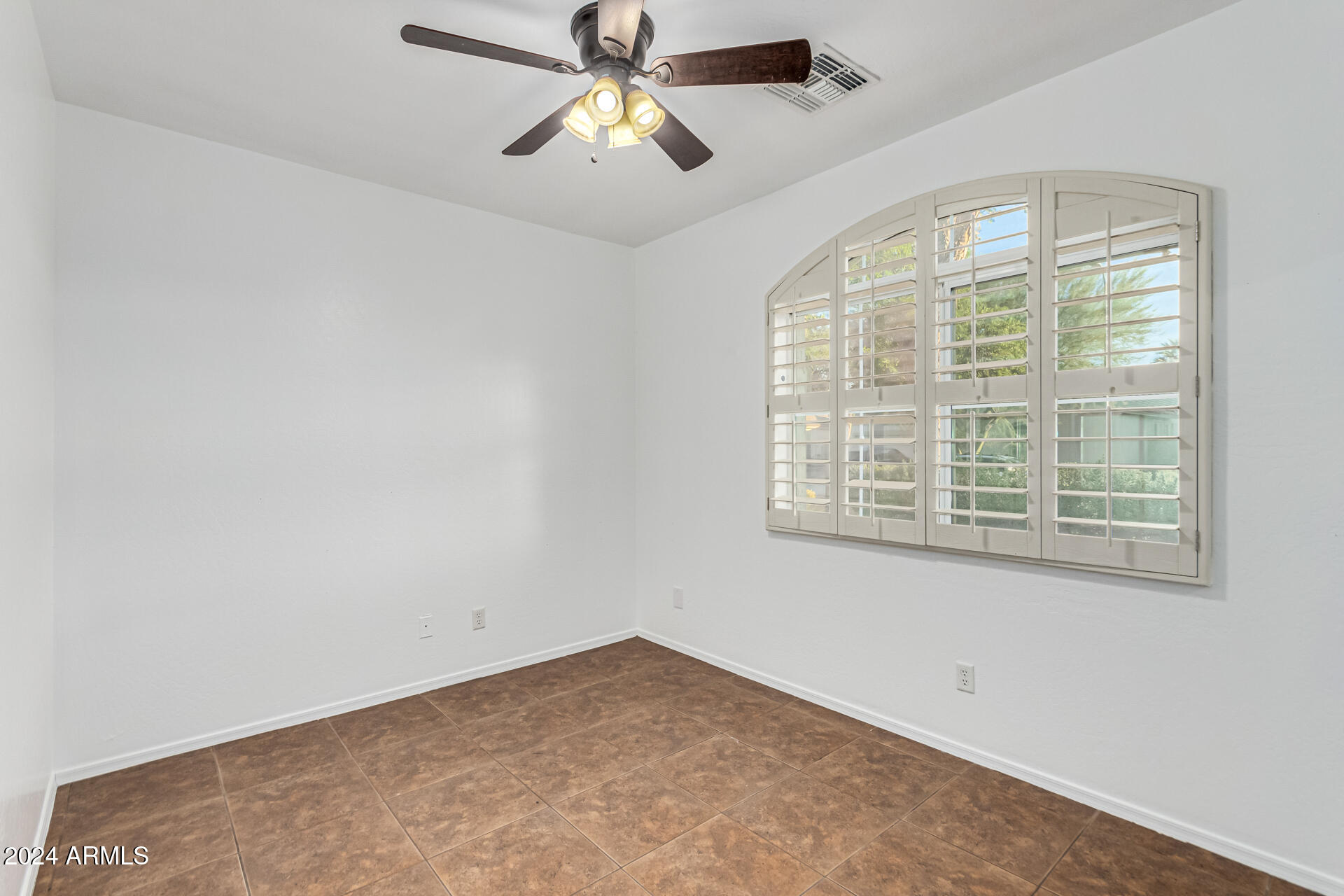 2028 West Carter Road Phoenix, AZ 85041 - Photo 25 of 54 32 - Carter