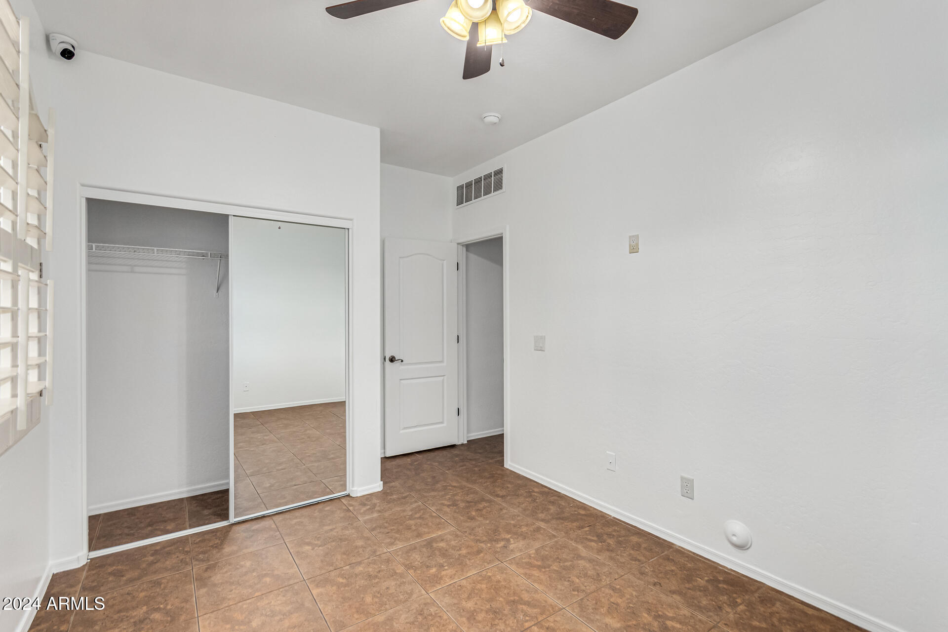 2028 West Carter Road Phoenix, AZ 85041 - Photo 26 of 54 33 - Carter