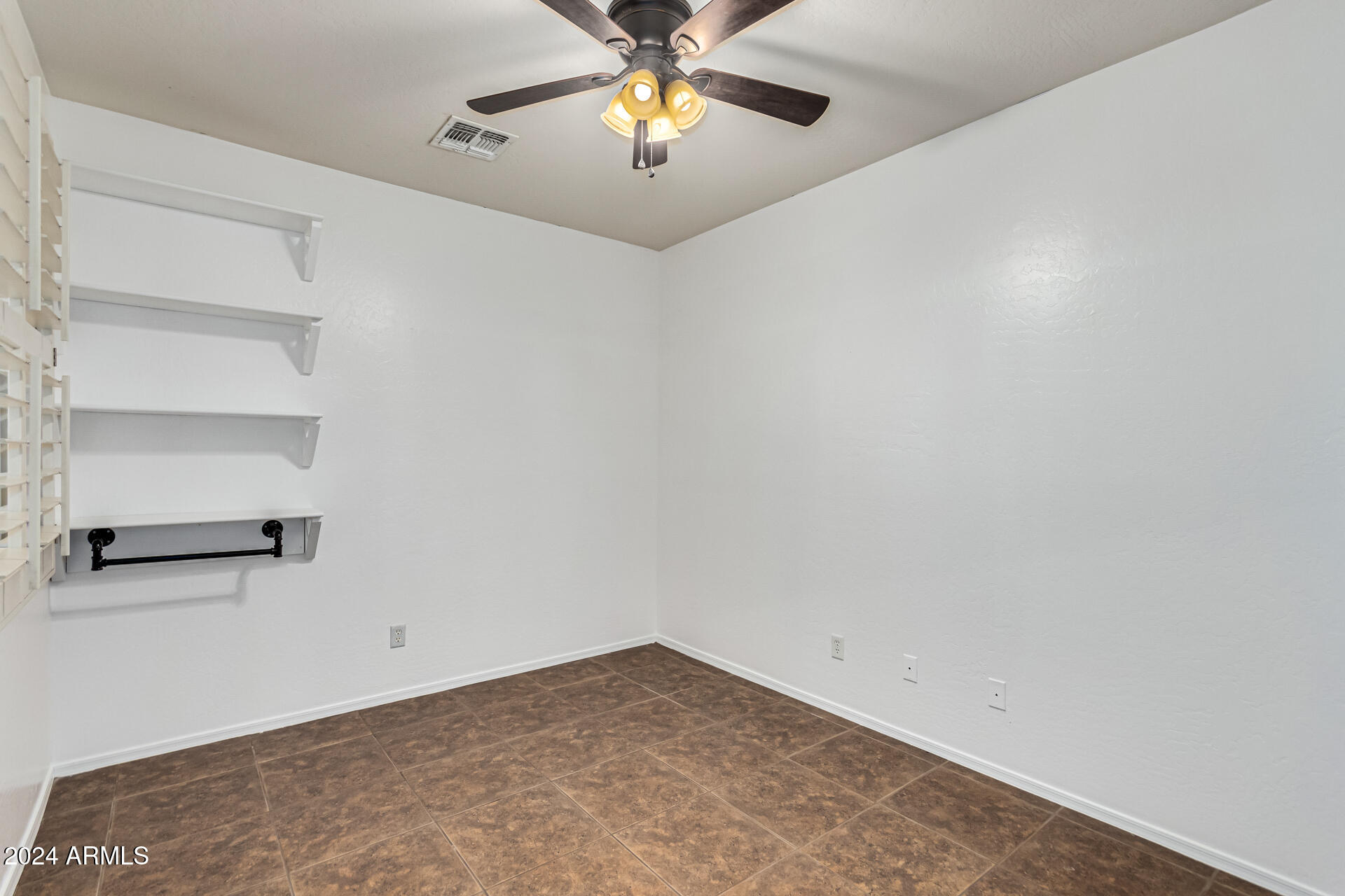 2028 West Carter Road Phoenix, AZ 85041 - Photo 28 of 54 35 - Carter