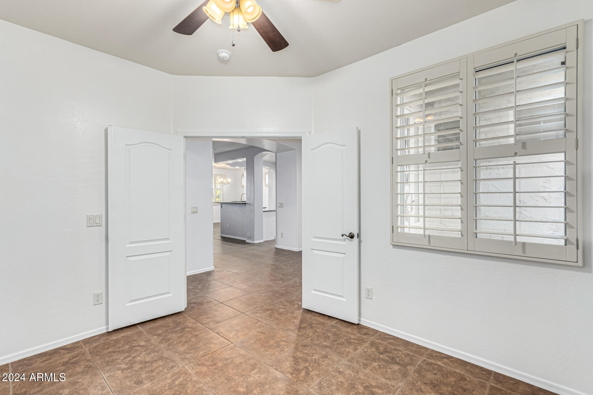 2028 West Carter Road Phoenix, AZ 85041 - Photo 29 of 54 36 - Carter