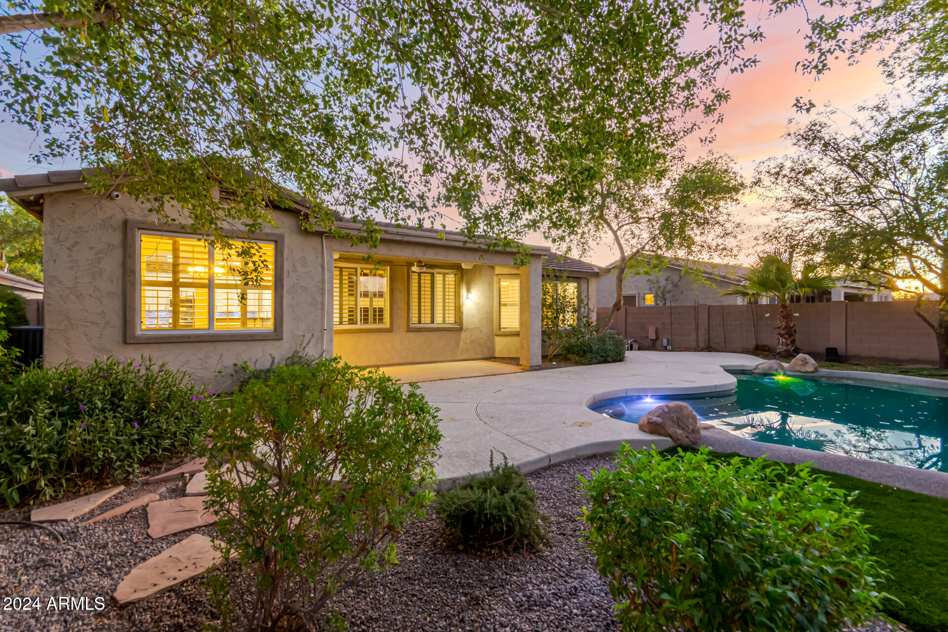 2028 West Carter Road Phoenix, AZ 85041 - Photo 37 of 54 44 - Carter