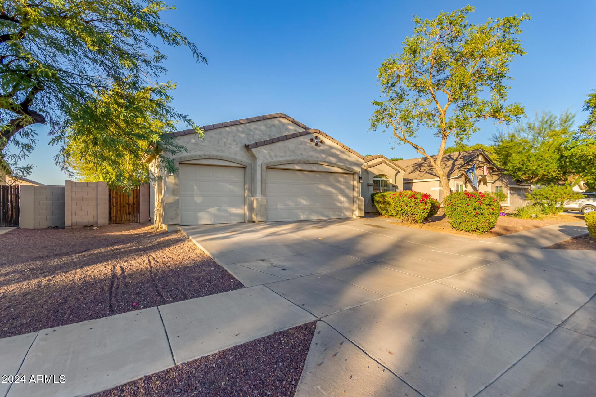 2028 West Carter Road Phoenix, AZ 85041 - Photo 5 of 54 12 - Carter