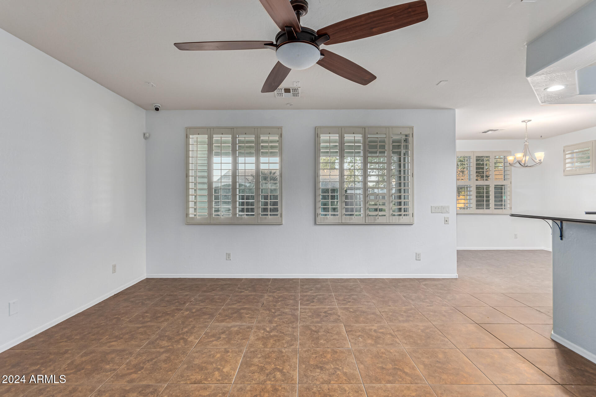 2028 West Carter Road Phoenix, AZ 85041 - Photo 10 of 54 18 - Carter