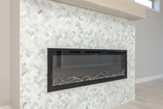 $429,900 | 1922 Dunraven Road, Bloomington, IL 61704