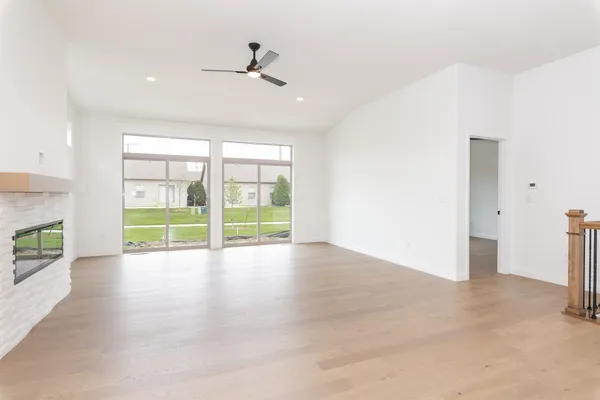 $429,900 | 1922 Dunraven Road, Bloomington, IL 61704