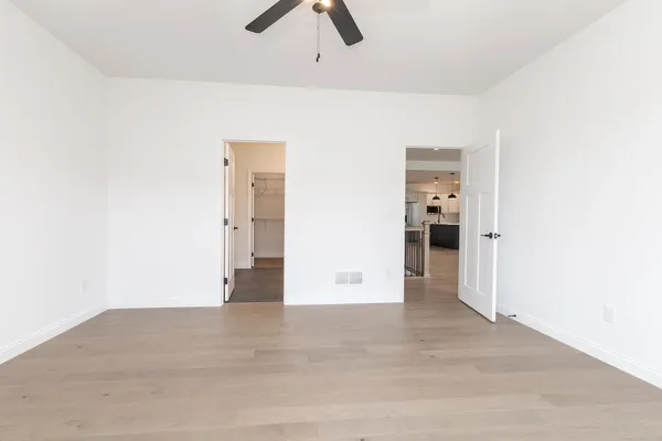 $429,900 | 1922 Dunraven Road, Bloomington, IL 61704