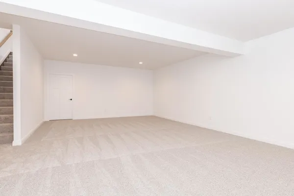 $429,900 | 1922 Dunraven Road, Bloomington, IL 61704