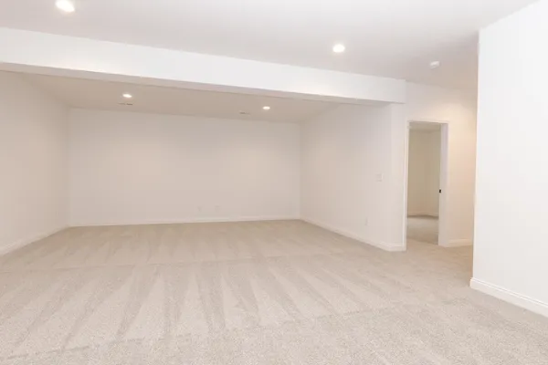 $429,900 | 1922 Dunraven Road, Bloomington, IL 61704