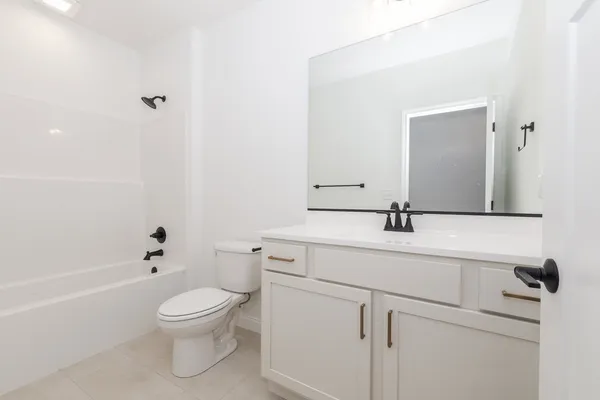 $429,900 | 1922 Dunraven Road, Bloomington, IL 61704