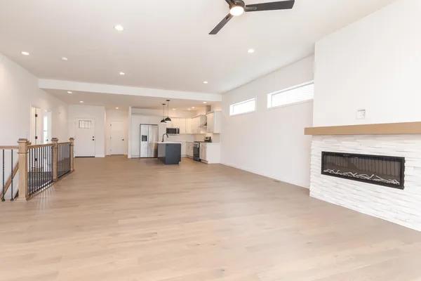 $429,900 | 1922 Dunraven Road, Bloomington, IL 61704