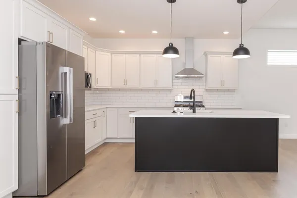 $429,900 | 1922 Dunraven Road, Bloomington, IL 61704