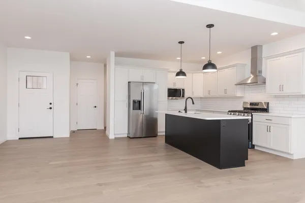 $429,900 | 1922 Dunraven Road, Bloomington, IL 61704