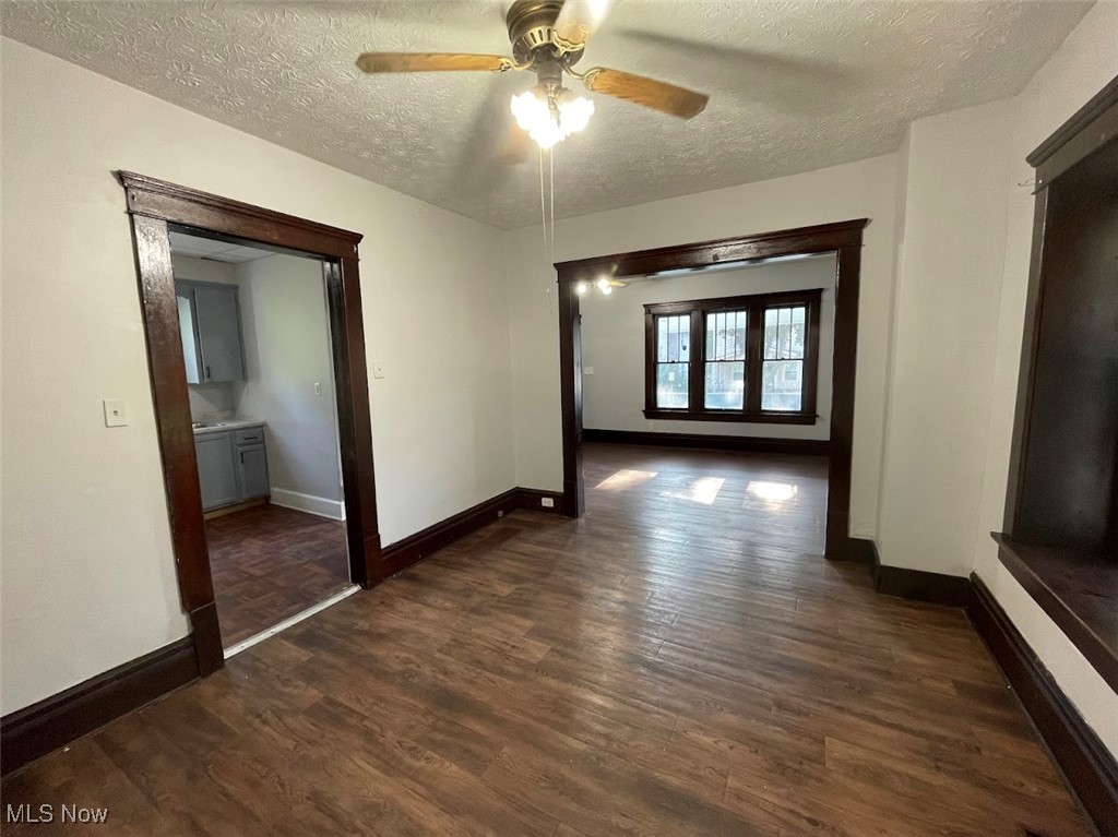 950 Avon Street Akron, OH 44310 - Photo 5 of 15