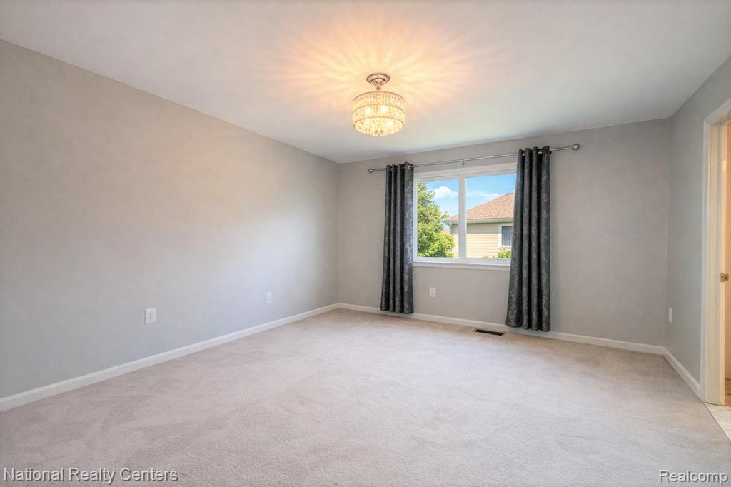2056 Somerville Road Rochester Hills, MI 48307 - Photo 39 of 84