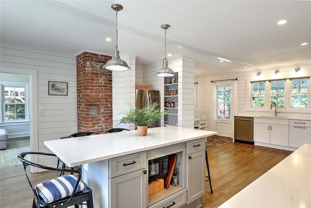 26 Maple Road Warren, RI 02885 - Photo 15 of 48