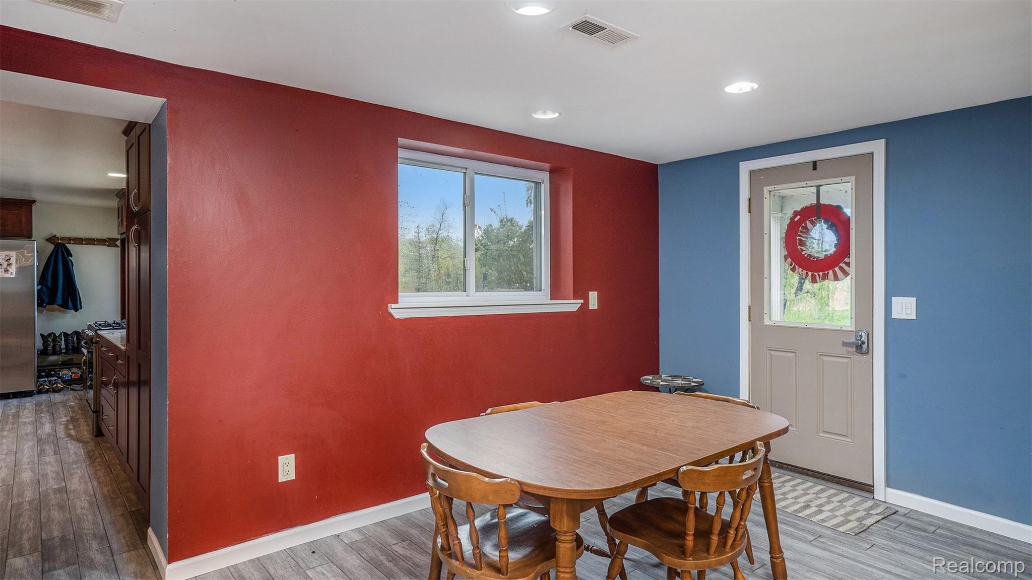 4160 Chilson Road Howell, MI 48843 - Photo 5 of 24 4.jpg