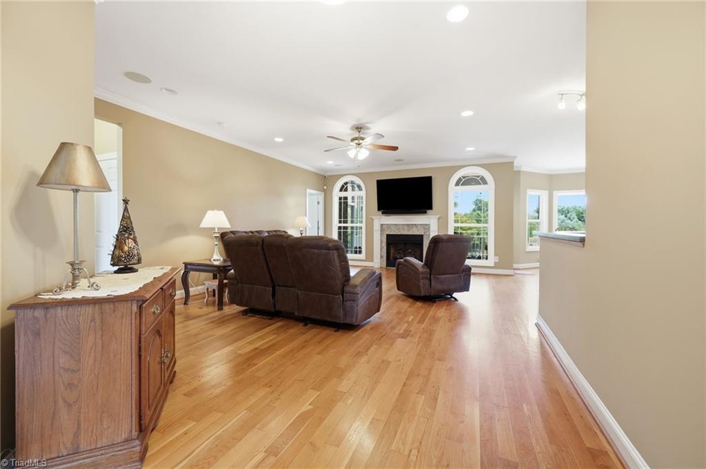 2335 Hohn Road High Point, NC 27263 - Photo 4 of 43