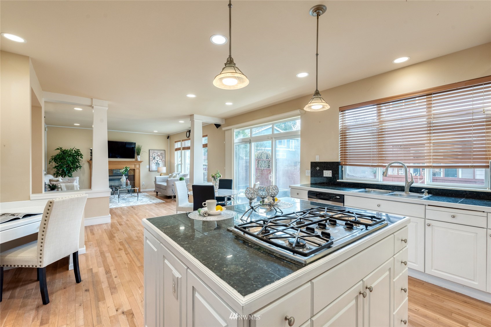 16513 Parkside Way Southeast Renton, WA 98058 - Photo 14 of 40