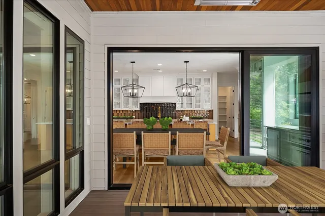 $5,000,000 | 10924 Southeast 24th Place, Bellevue, WA 98004