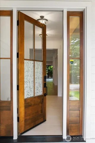 $5,000,000 | 10924 Southeast 24th Place, Bellevue, WA 98004