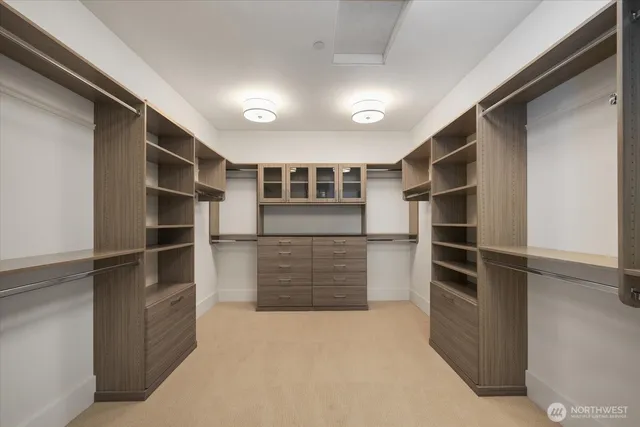 $5,000,000 | 10924 Southeast 24th Place, Bellevue, WA 98004