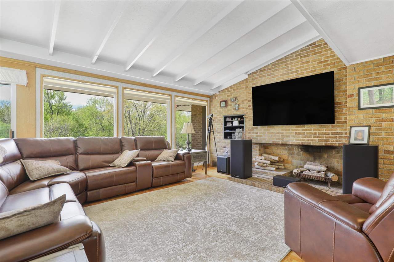 8835 Midland Road Freeland, MI 48623 - Photo 14 of 76
