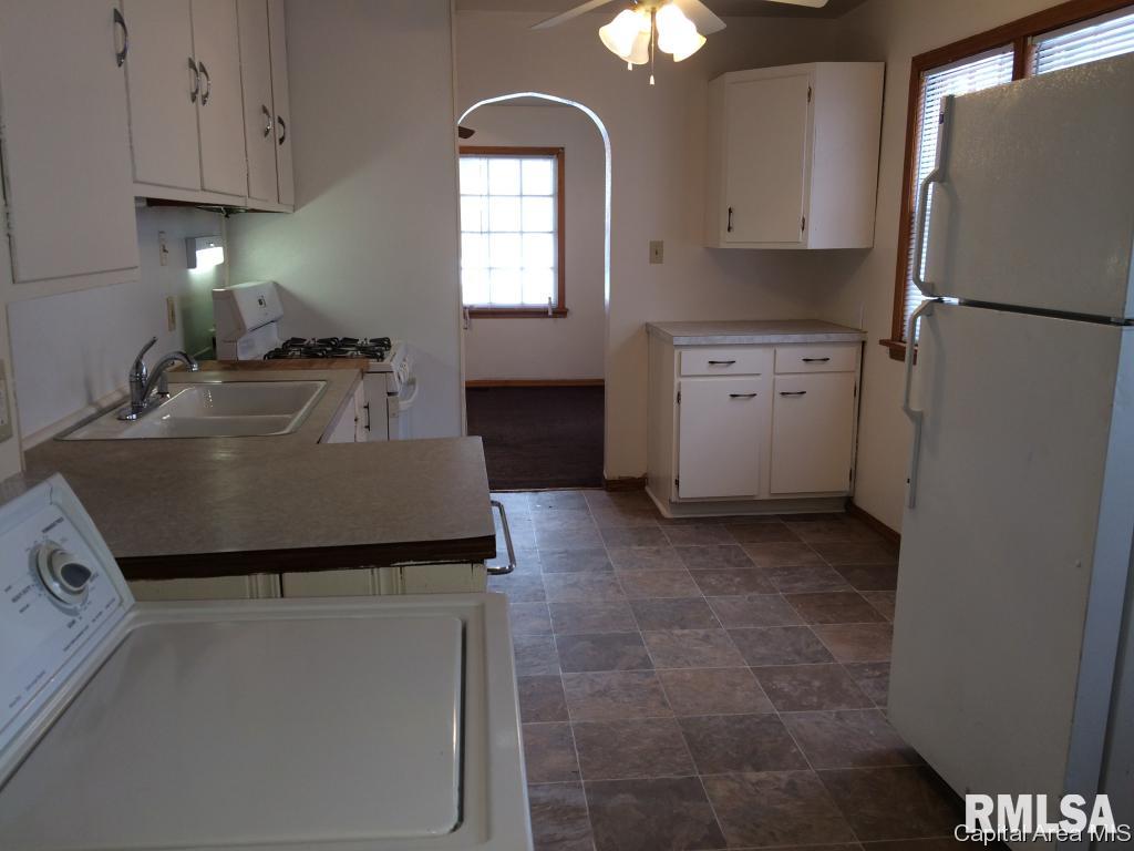 2163 East Adams Street Springfield, IL 62703 - Photo 8 of 12